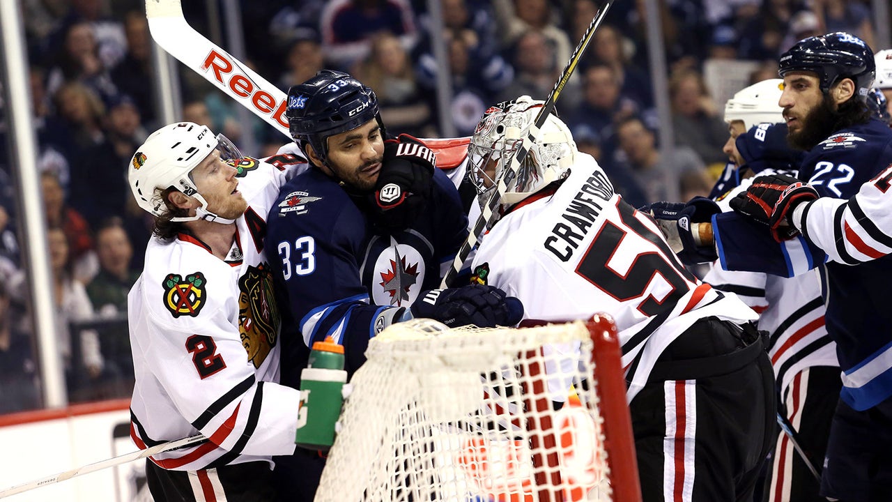 Saad's OT goal lifts Blackhawks over Jets, snaps mini-skid